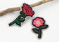 Il ricamo del fiore del modello di Rosa rattoppa il materiale luminoso 100% del poliestere di colore fornitore