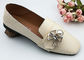 Clip di plastica a forma di del fermaglio del fiore per le scarpe degli stili differenti con la perla fornitore